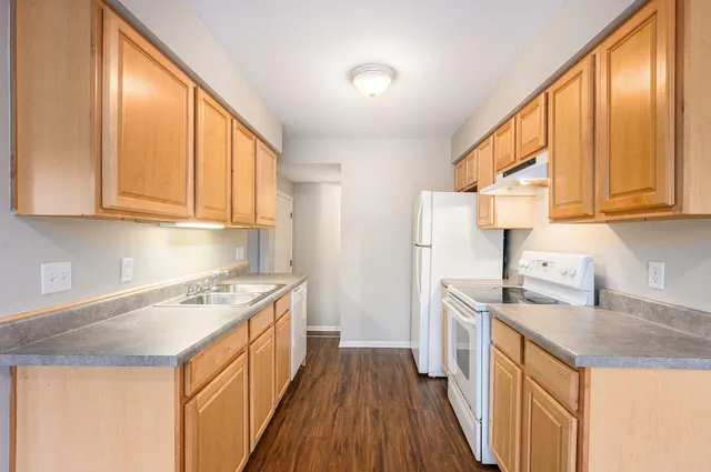 $160,000 | 3320 Scots Pine Way, Unit 2, Portage, MI 49024