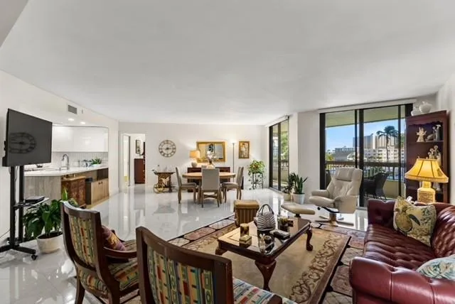 $679,788 | 2900 Northeast 14th Street Causeway, Unit 311, Pompano Beach, FL 33062