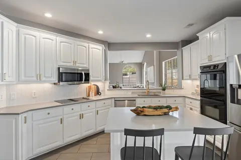 $1,475,000 | 1815 Rue De St Tropez, Austin, TX 78746