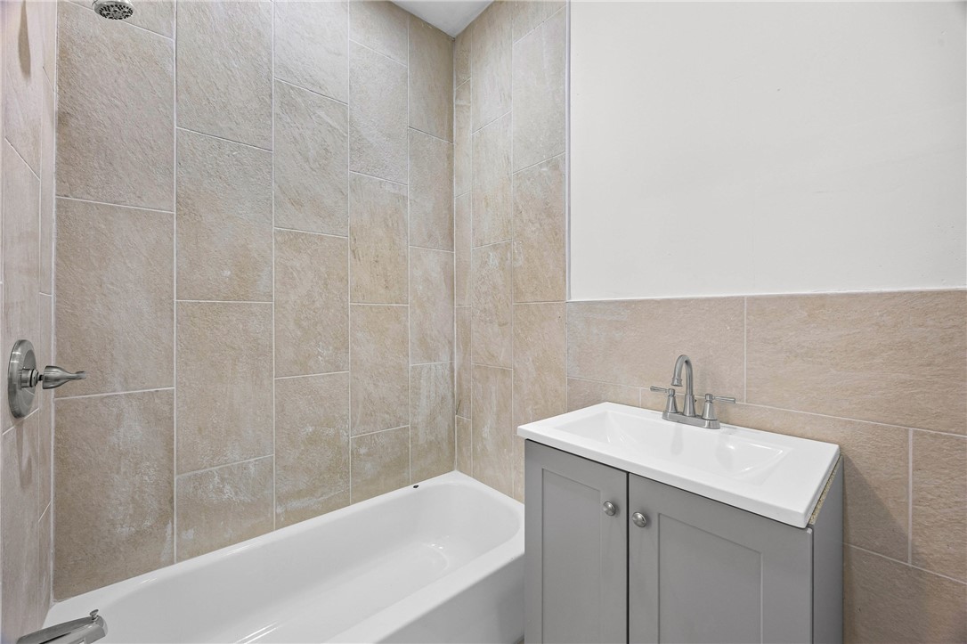 127 Carter Street, Unit 125 Rochester, NY 14621 - Photo 4 of 9