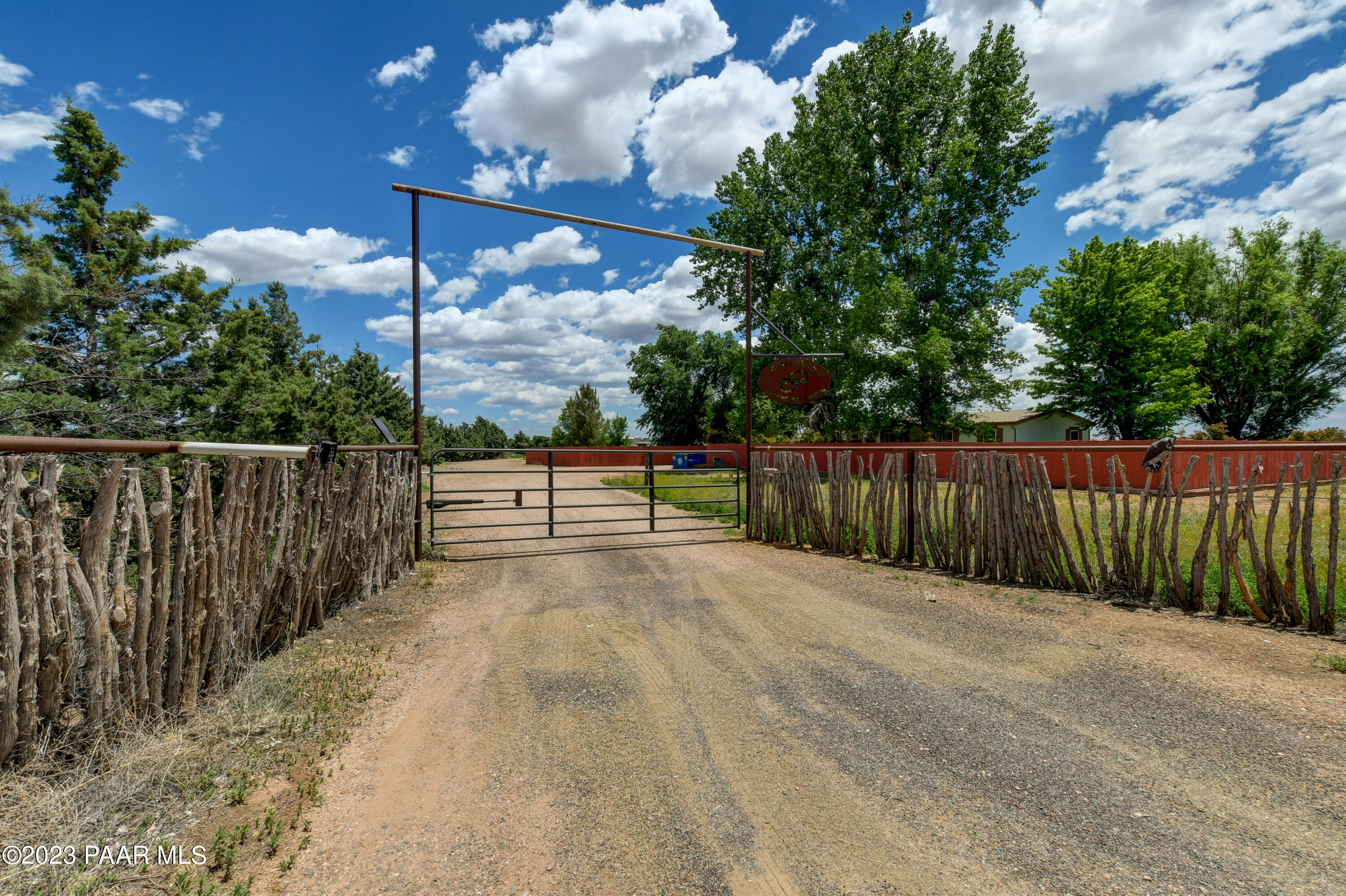24705 North Feather Mountain Road Paulden, AZ 86334 - Photo 3 of 87 A Front Entrance 1