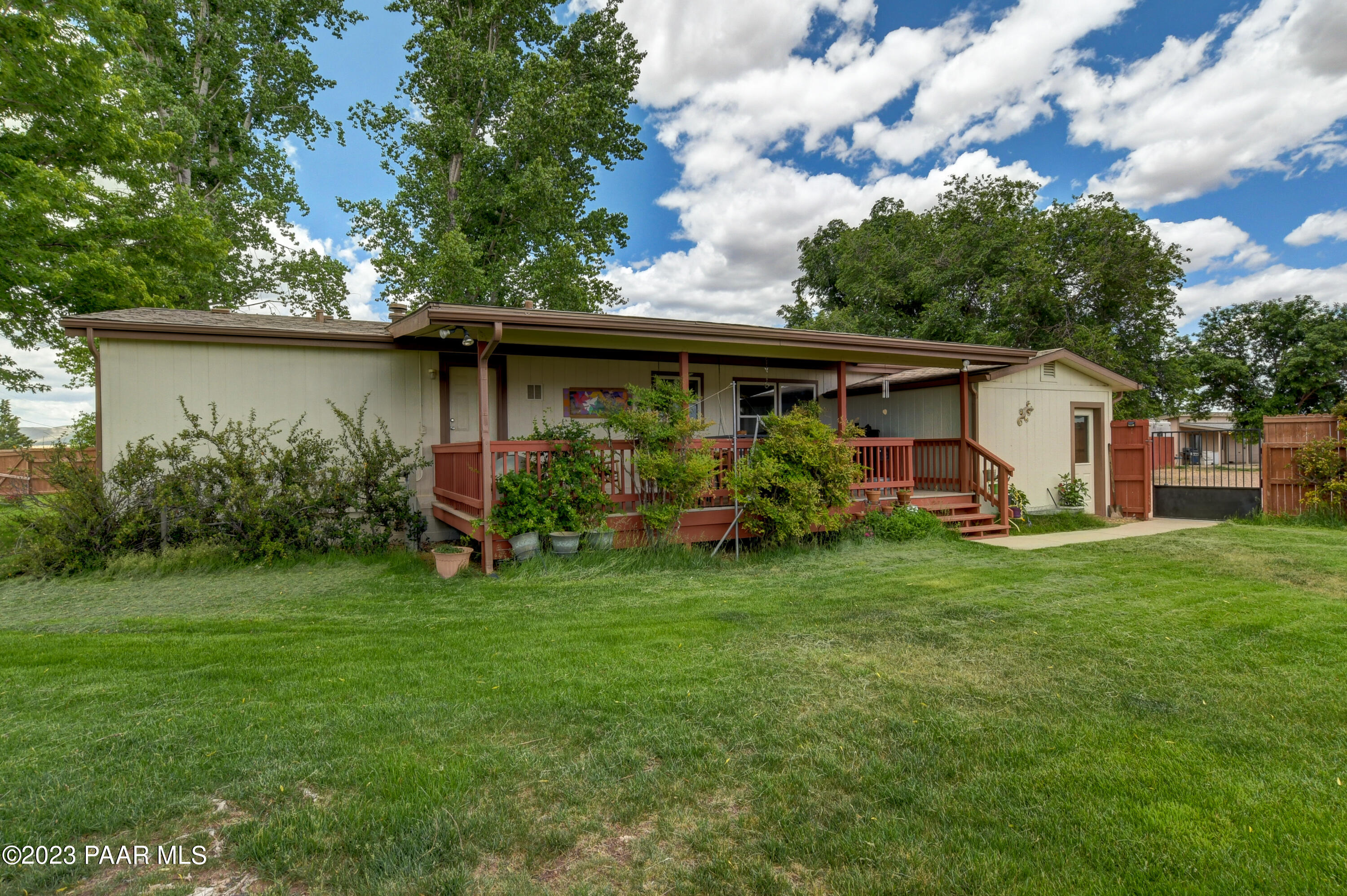 24705 North Feather Mountain Road Paulden, AZ 86334 - Photo 36 of 87 Back View 1
