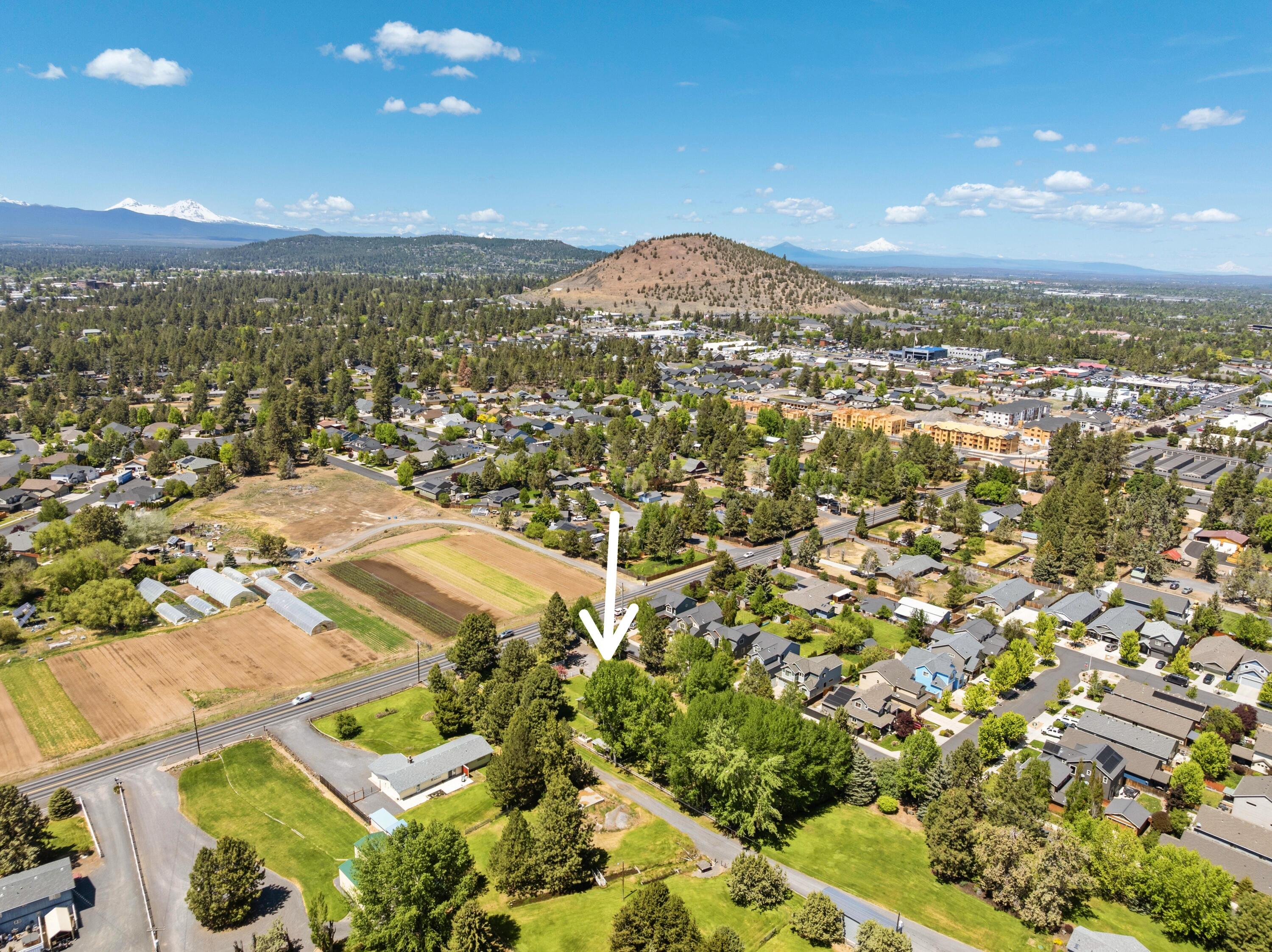 61908 Pettigrew Road Bend, OR 97702 - Photo 2 of 62 34-Aerial