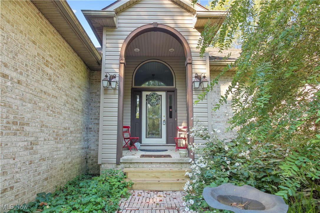 2632 Berry Road Akron, OH 44320 - Photo 4 of 39 View of doorway to property