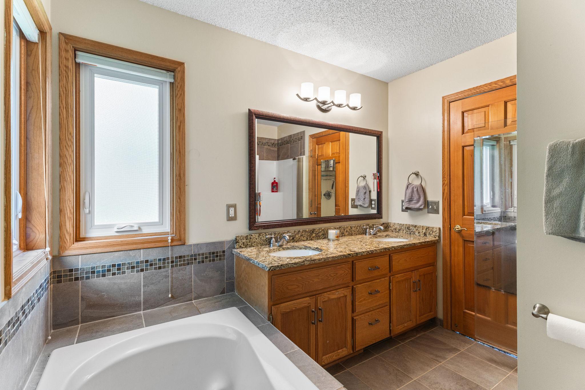 1132 Falls Circle Chaska, MN 55318 - Photo 16 of 32