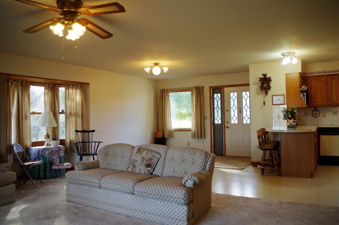1984 Moyer Road Central Lake, MI 49622 - Photo 9 of 25 1854709-8.JPG