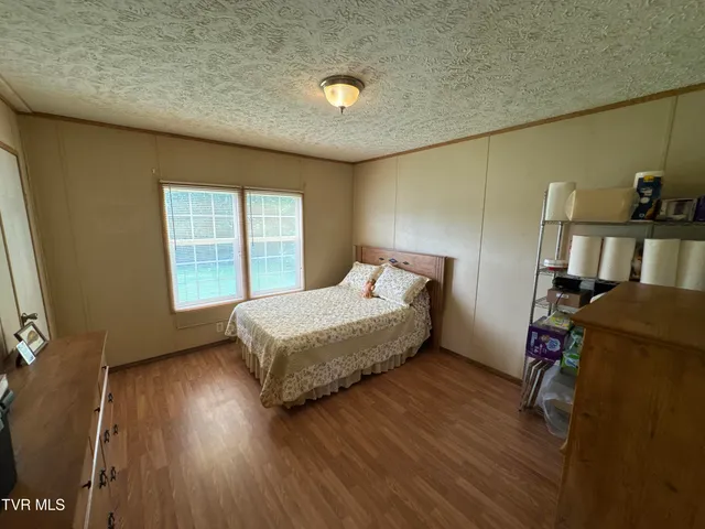 $129,500 | 158 North Drive, Marion, VA 24354