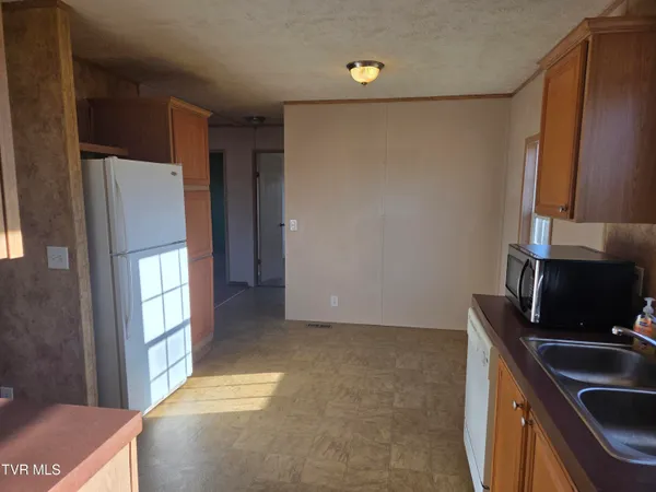 $129,500 | 158 North Drive, Marion, VA 24354