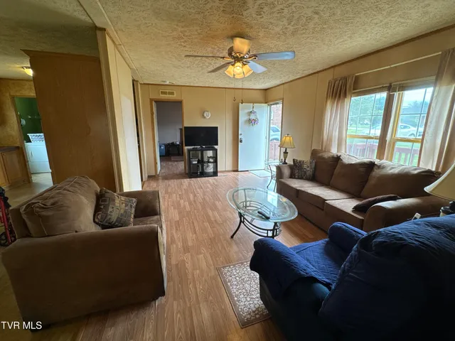 $129,500 | 158 North Drive, Marion, VA 24354