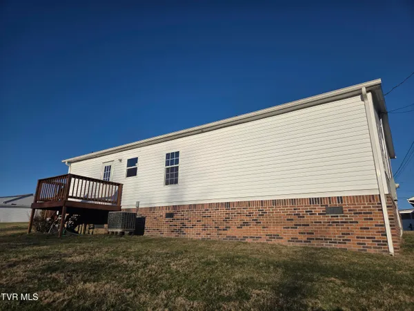 $129,500 | 158 North Drive, Marion, VA 24354