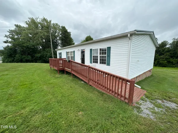 $129,500 | 158 North Drive, Marion, VA 24354