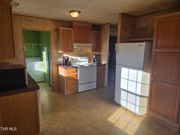 $129,500 | 158 North Drive, Marion, VA 24354