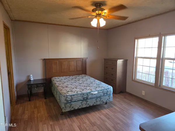 $129,500 | 158 North Drive, Marion, VA 24354