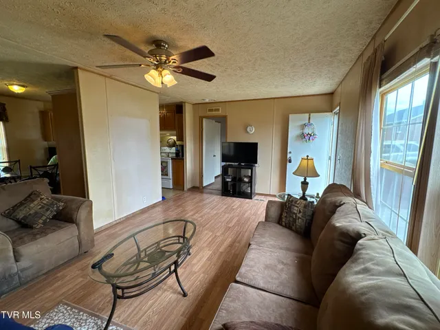 $129,500 | 158 North Drive, Marion, VA 24354