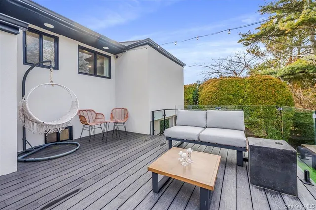 $899,000 | 957 Cherrywood Drive, Baldwin, NY 11510