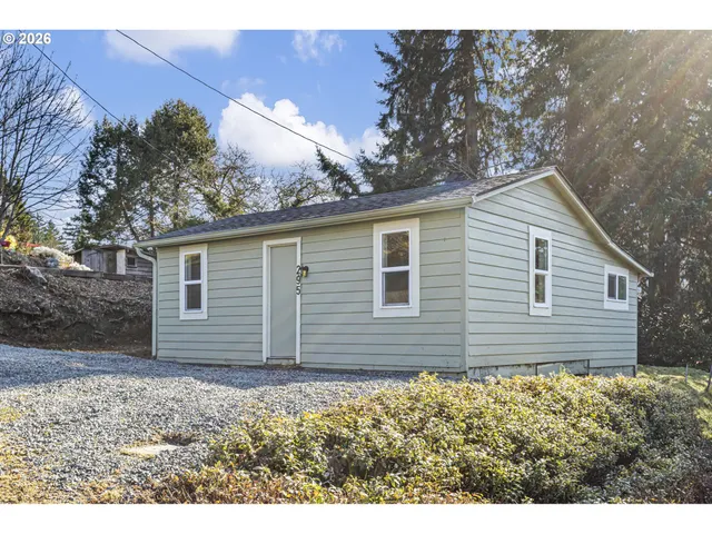 $229,000 | 295 East C Avenue, Drain, OR 97435