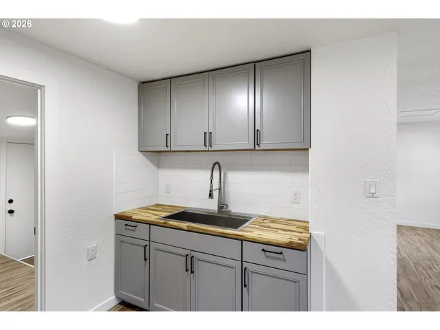 $229,000 | 295 East C Avenue, Drain, OR 97435