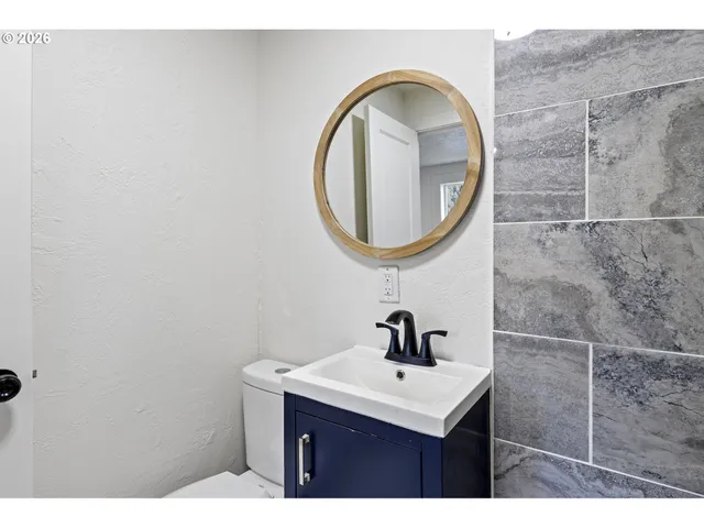 $229,000 | 295 East C Avenue, Drain, OR 97435