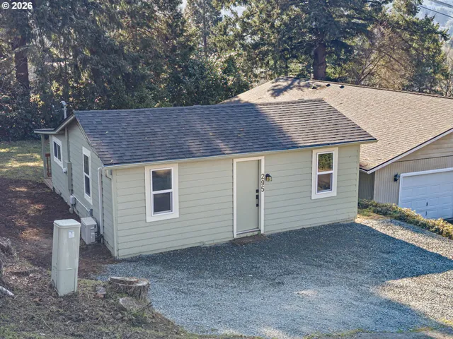 $229,000 | 295 East C Avenue, Drain, OR 97435