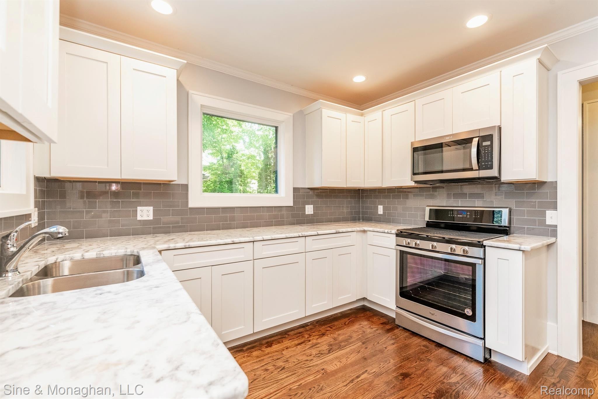 77 Moross Road Grosse Pointe, MI 48236 - Photo 13 of 28 DSC_4270.jpg