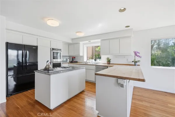 $3,299,000 | 3609 Walnut Avenue, Manhattan Beach, CA 90266
