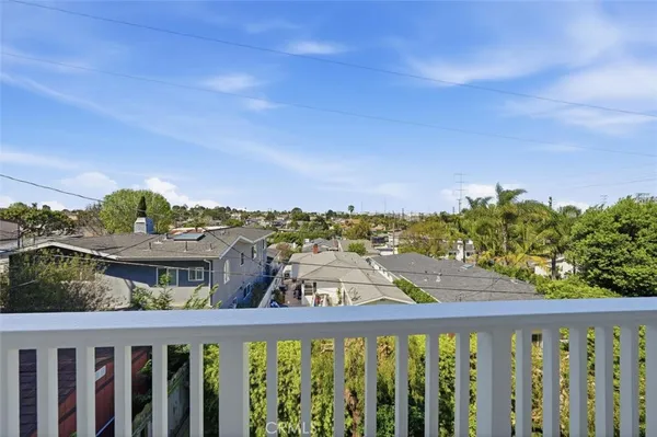$3,299,000 | 3609 Walnut Avenue, Manhattan Beach, CA 90266