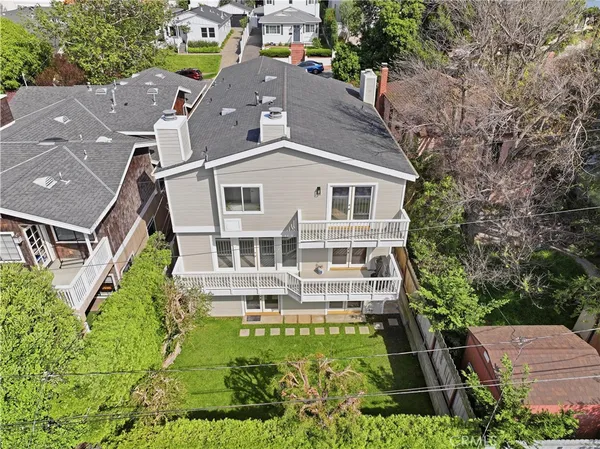 $3,299,000 | 3609 Walnut Avenue, Manhattan Beach, CA 90266