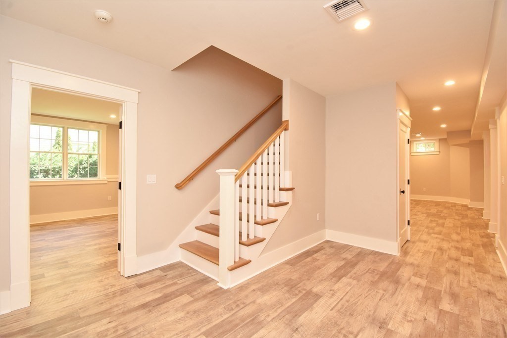 40 Voss Terrace Newton, MA 02459 - Photo 27 of 35