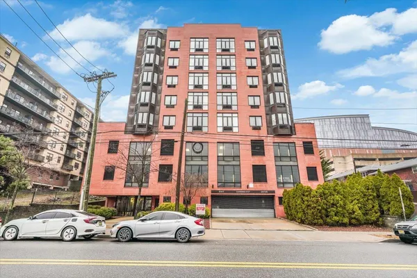 $3,000 | 29 1st Street, Unit 408, Hackensack, NJ 07601