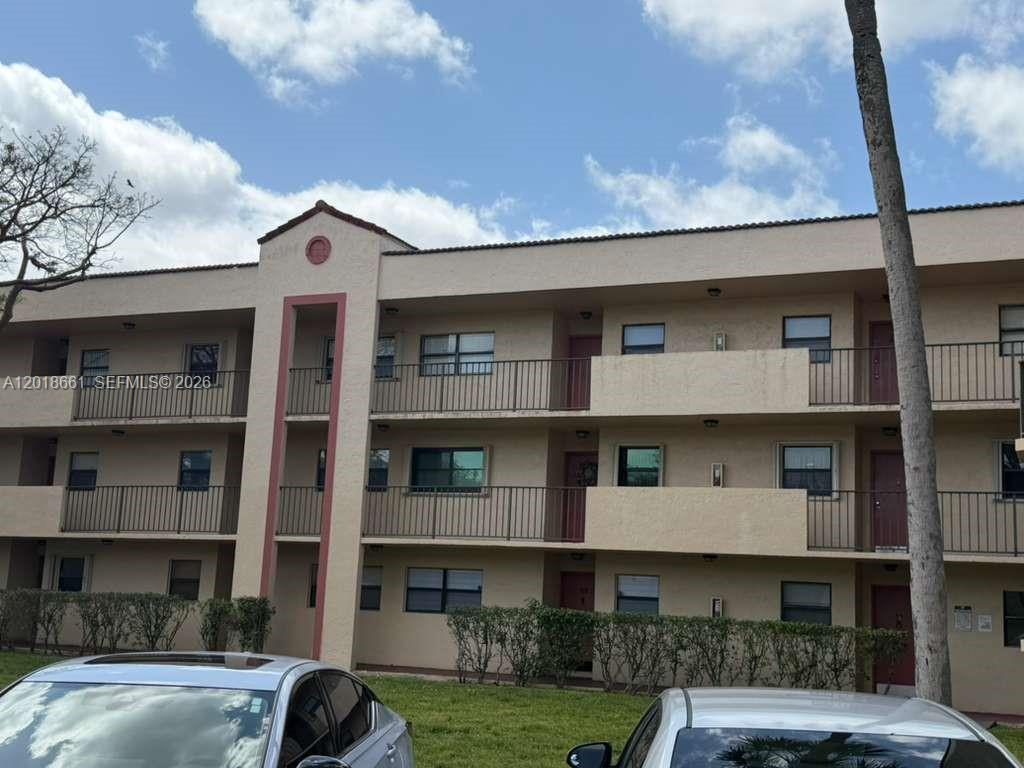 3396 Foxcroft Road, Unit 113 Miramar, FL 33025 - Photo 2 of 17 Gallery Image 2
