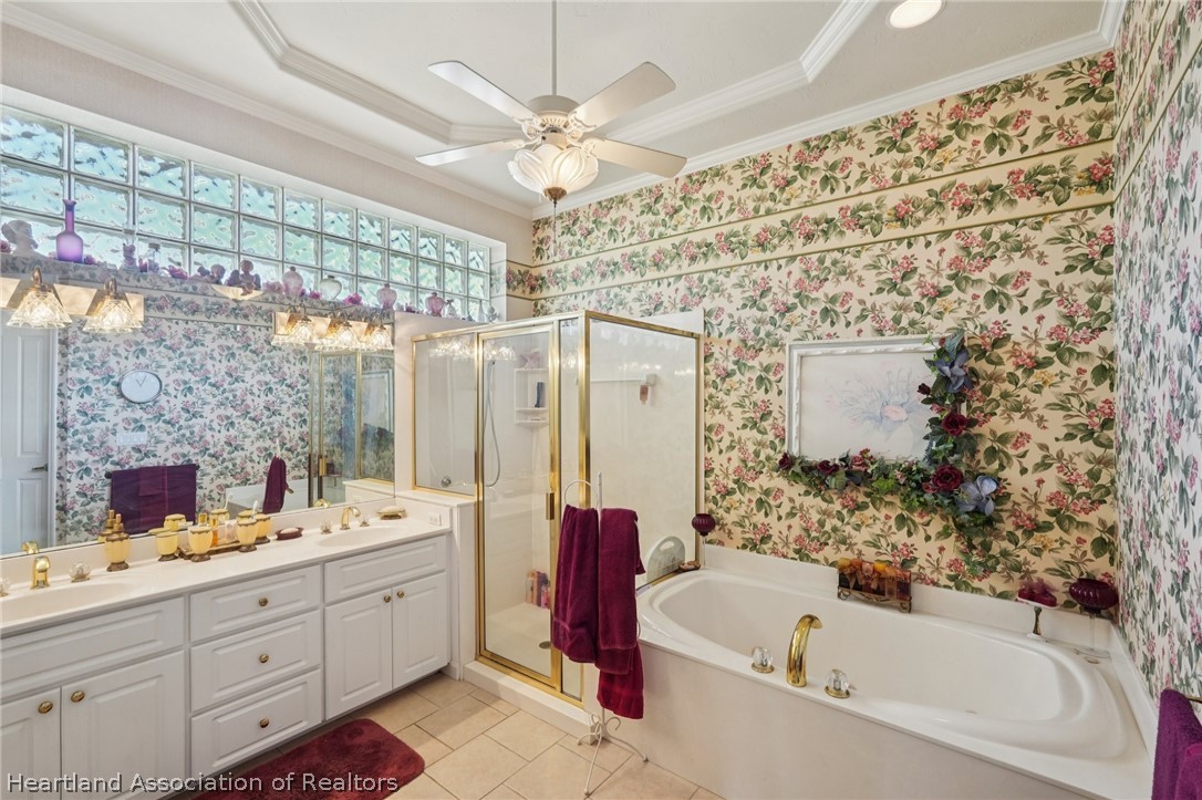 107 Orange Road Northeast Lake Placid, FL 33852 - Photo 22 of 47 Master Bathroom