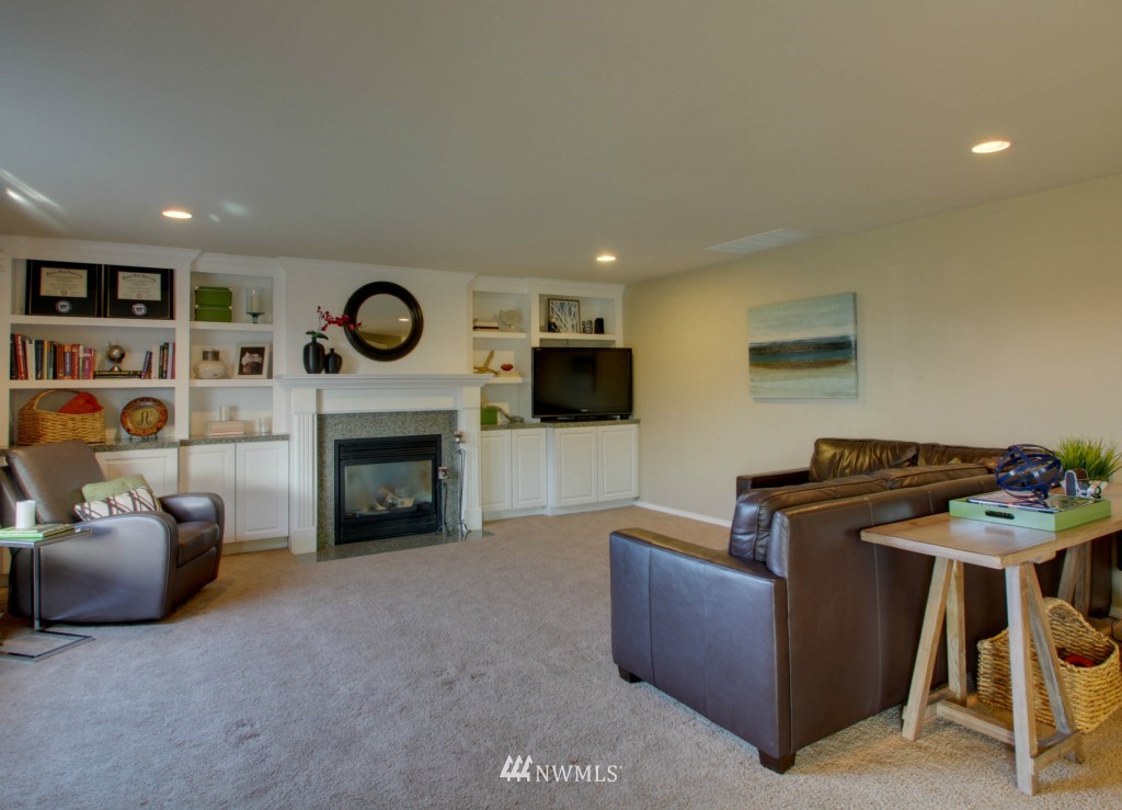 357 Nile Place Northeast Renton, WA 98059 - Photo 12 of 25