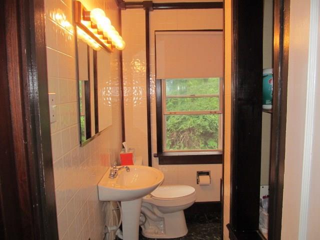 435 Noblestown Road Pittsburgh, PA 15106 - Photo 12 of 15 Gallery Image 12