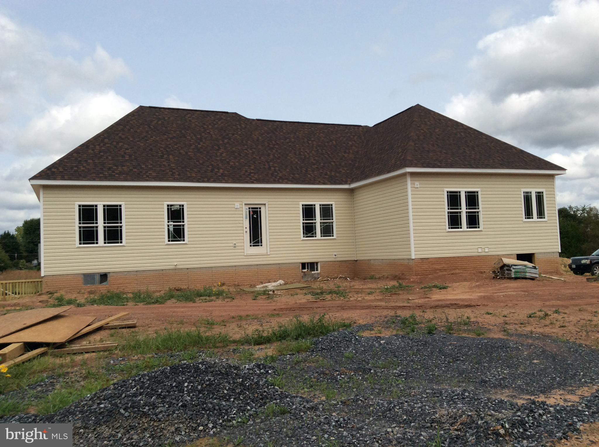 4189 Dumfries Road Catlett, VA 20119 - Photo 4 of 33 Gallery Image 4
