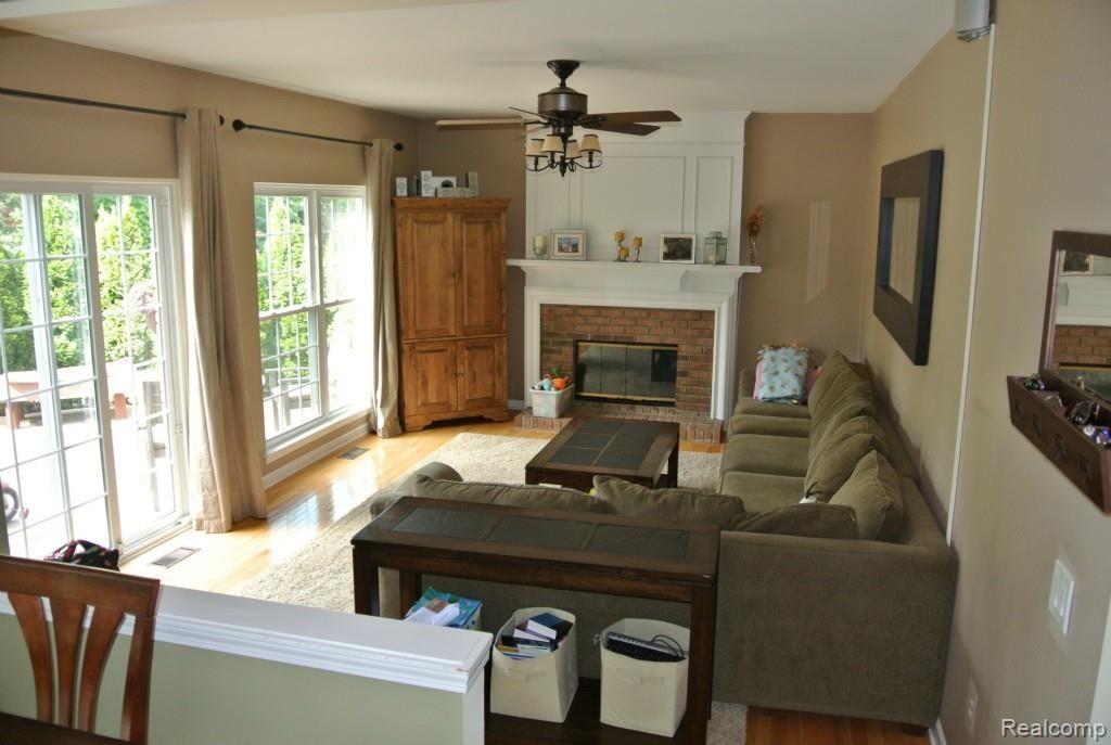 1250 Thames Drive Rochester Hills, MI 48307 - Photo 4 of 15