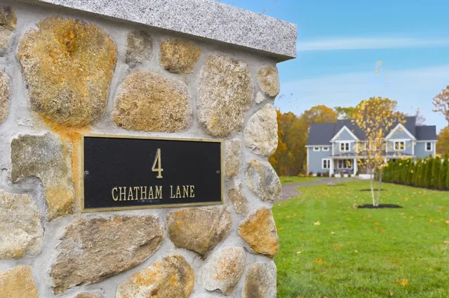 $1,799,900 | 4 R Chatham Lane, Danvers, MA 01923