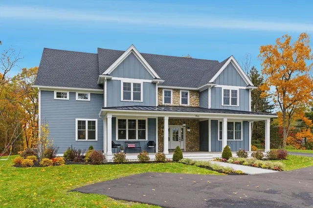 $1,799,900 | 4 R Chatham Lane, Danvers, MA 01923