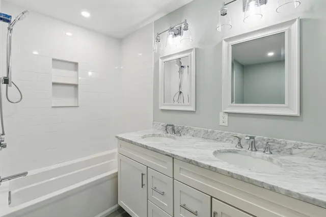 $1,799,900 | 4 R Chatham Lane, Danvers, MA 01923