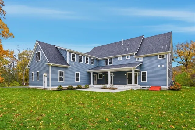 $1,799,900 | 4 R Chatham Lane, Danvers, MA 01923
