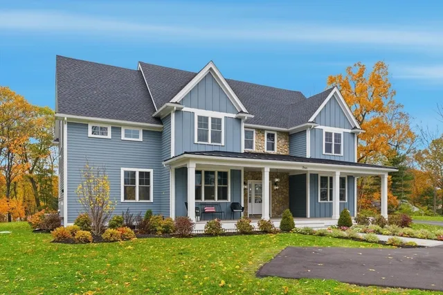 $1,799,900 | 4 R Chatham Lane, Danvers, MA 01923