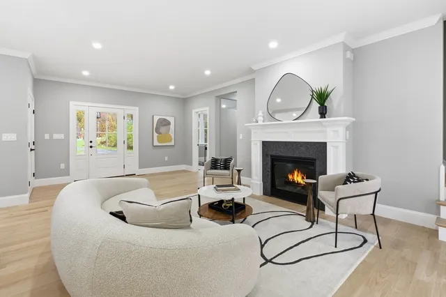 $1,799,900 | 4 R Chatham Lane, Danvers, MA 01923