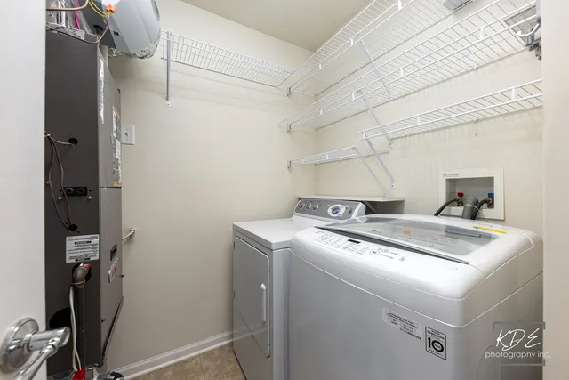 $2,600 | 651 Hawley Drive, Oswego, IL 60543