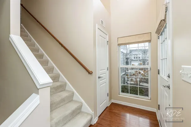 $2,600 | 651 Hawley Drive, Oswego, IL 60543