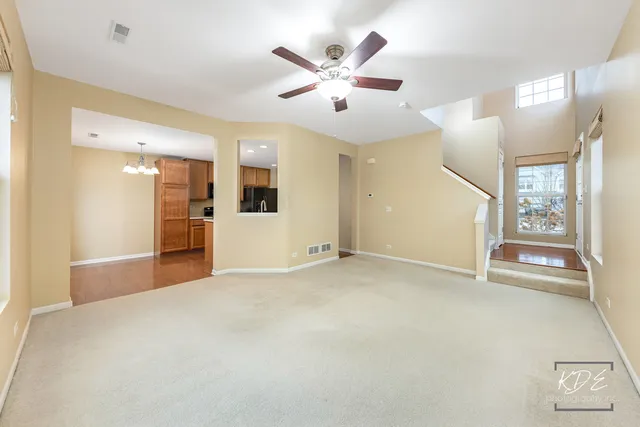 $2,600 | 651 Hawley Drive, Oswego, IL 60543