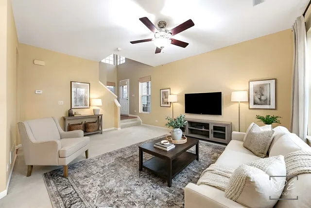 $2,600 | 651 Hawley Drive, Oswego, IL 60543