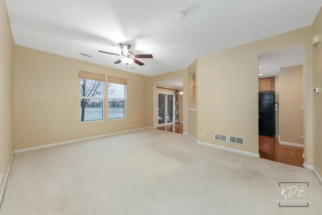 $2,600 | 651 Hawley Drive, Oswego, IL 60543