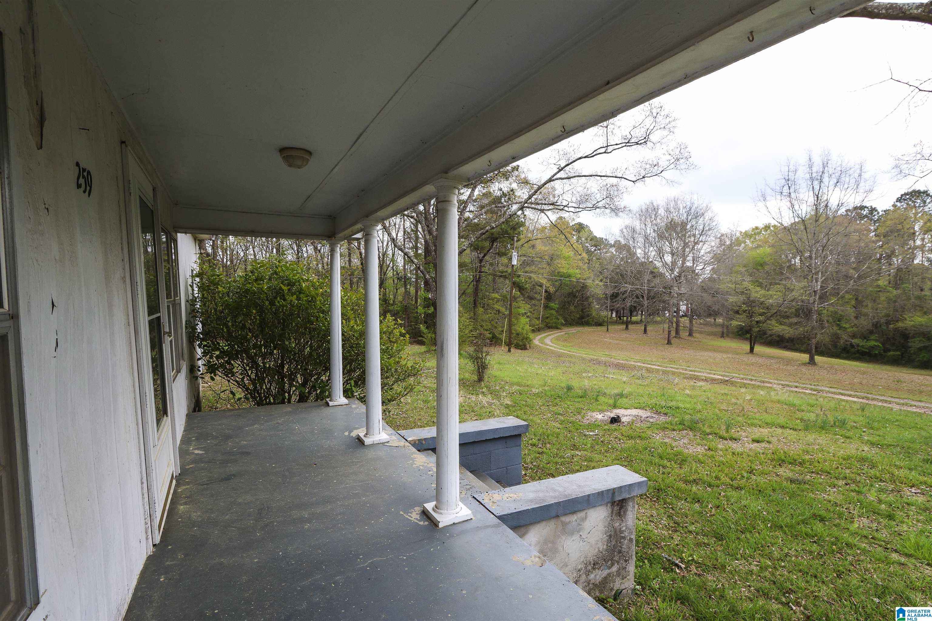 259 Pinecroft Road Anniston, AL 36207 - Photo 2 of 37
