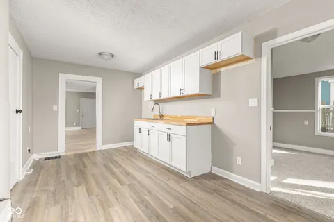 $149,900 | 2921 East Brookside Avenue, Indianapolis, IN 46218