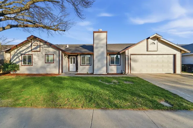 $479,000 | 2208 Sunmist Lane, Modesto, CA 95355