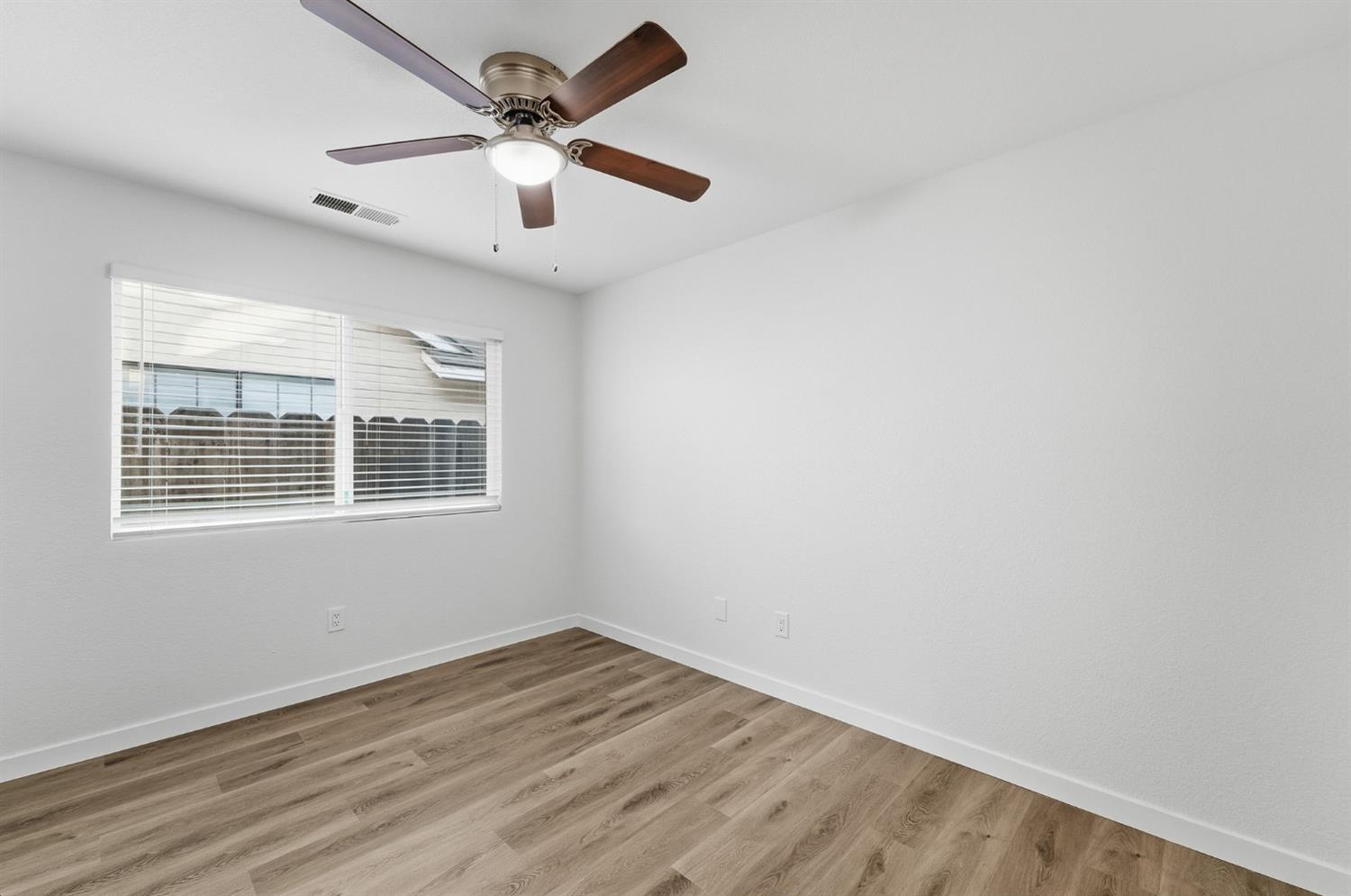 2208 Sunmist Lane Modesto, CA 95355 - Photo 22 of 28